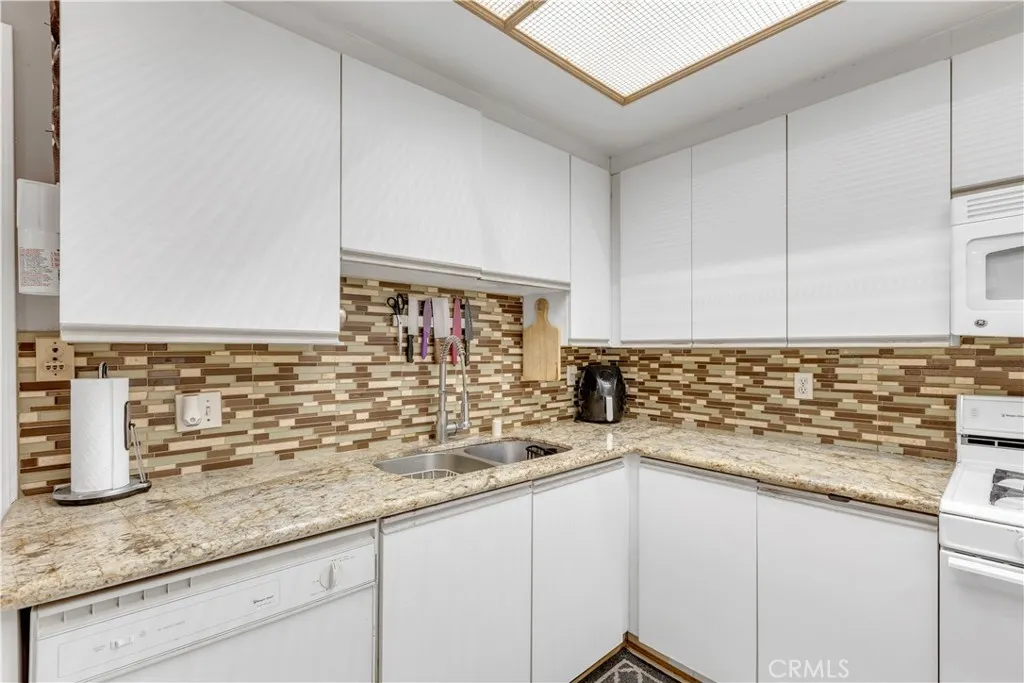 10511 Ashton 101, Los Angeles, California 90024 home-pic-14